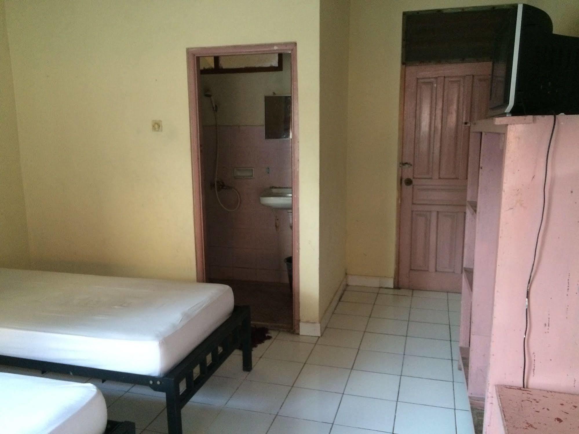 Rita Za Hotel Kuta Lombok Exteriér fotografie